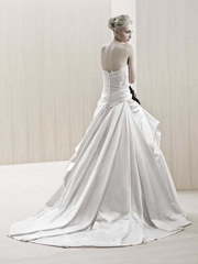 Свадебное платье Ecuador. Силуэт А-силуэт. Цвет Белый / Молочный. Вид 2