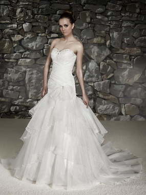 Свадебное платье 70230. Силуэт А-силуэт. Цвет Белый / Молочный. Вид 1