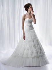 Свадебное платье 2256. Силуэт А-силуэт. Цвет Белый / Молочный, Айвори / Капучино. Вид 1