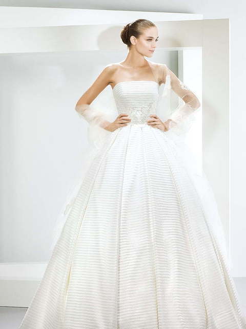 Свадебное платье 5000. Силуэт Пышное, А-силуэт. Цвет Белый / Молочный. Вид 1