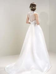 Свадебное платье 7035. Силуэт А-силуэт, Прямое. Цвет Белый / Молочный. Вид 2