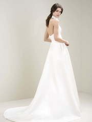 Свадебное платье 7048. Силуэт А-силуэт, Прямое. Цвет Белый / Молочный. Вид 2