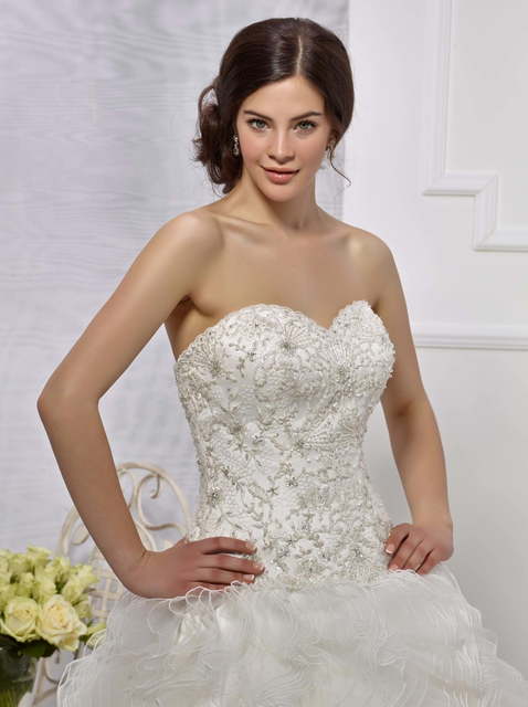 Свадебное платье 70360. Силуэт Пышное, А-силуэт. Цвет Айвори / Капучино, Белый / Молочный. Вид 3