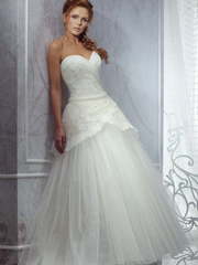 Свадебное платье Marta. Силуэт Пышное, А-силуэт. Цвет Белый / Молочный. Вид 1