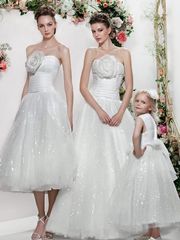 Свадебное платье Брызги Шампанского. Силуэт А-силуэт. Цвет Белый / Молочный. Вид 1