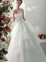 Свадебное платье Летняя Симфония. Силуэт Пышное, А-силуэт. Цвет Белый / Молочный. Вид 1