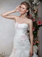 Свадебное платье Розовые Лепестки. Силуэт А-силуэт, Рыбка. Цвет Белый / Молочный. Вид 2