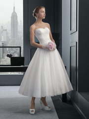 Свадебное платье Reina. Силуэт Пышное, А-силуэт. Цвет Белый / Молочный. Вид 1