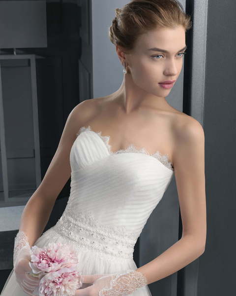 Свадебное платье Reina. Силуэт Пышное, А-силуэт. Цвет Белый / Молочный. Вид 2