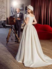 Свадебное платье Ромона. Силуэт А-силуэт. Цвет Айвори / Капучино. Вид 2