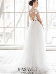 Свадебное платье Сонат. Силуэт А-силуэт, Прямое. Цвет Белый / Молочный. Вид 2