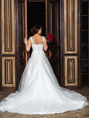 Свадебное платье Скарлет. Силуэт А-силуэт. Цвет Белый / Молочный. Вид 2