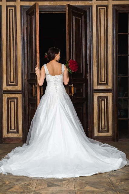 Свадебное платье Скарлет. Силуэт А-силуэт. Цвет Белый / Молочный. Вид 2