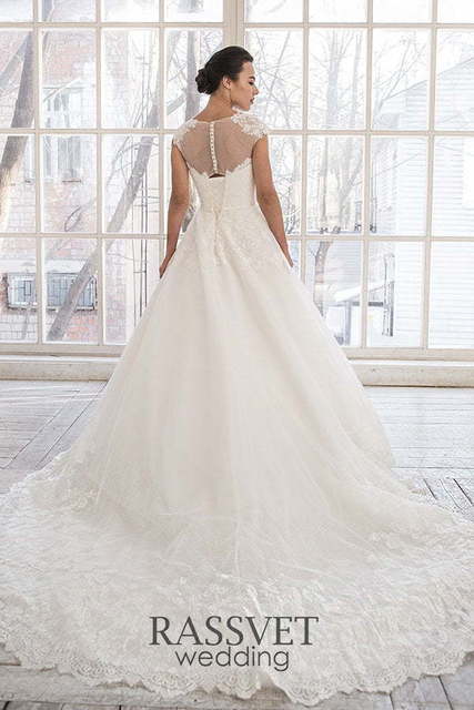 Свадебное платье Линда 1. Силуэт Пышное, А-силуэт. Цвет Белый / Молочный, Айвори / Капучино. Вид 2