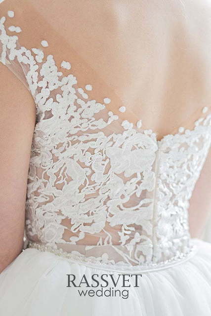 Свадебное платье Дионисия. Силуэт А-силуэт, Прямое. Цвет Айвори / Капучино, Белый / Молочный. Вид 7