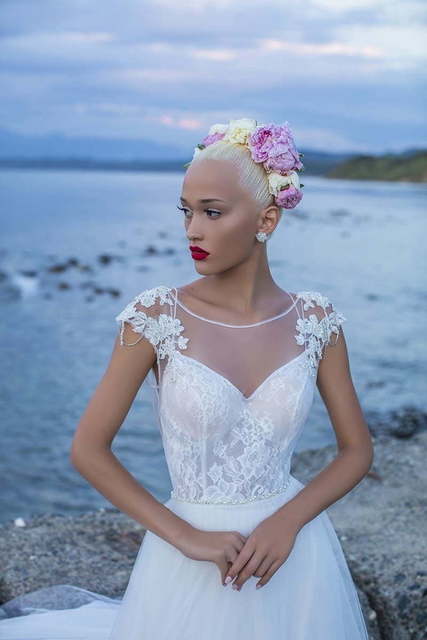 Свадебное платье Chic Lilac. Силуэт А-силуэт. Цвет Белый / Молочный. Вид 4