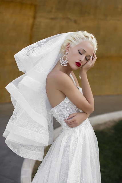 Свадебное платье Confident Hibiscus. Силуэт А-силуэт. Цвет Белый / Молочный. Вид 3