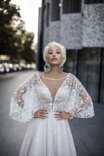 Свадебное платье Glowing Geranium. Силуэт А-силуэт. Цвет Белый / Молочный. Вид 4