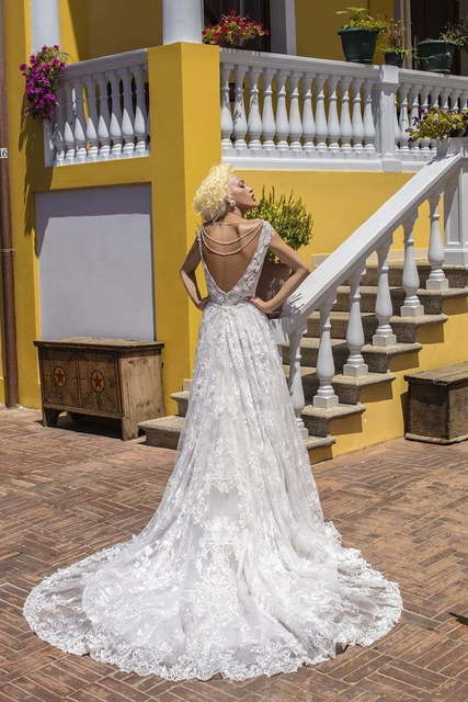 Свадебное платье Headstrong Begonia. Силуэт А-силуэт, Прямое. Цвет Белый / Молочный. Вид 2