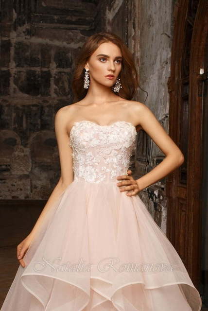 Свадебное платье Мальта. Силуэт Пышное. Цвет Персик / Оранжевый, оттенки Розового. Вид 4