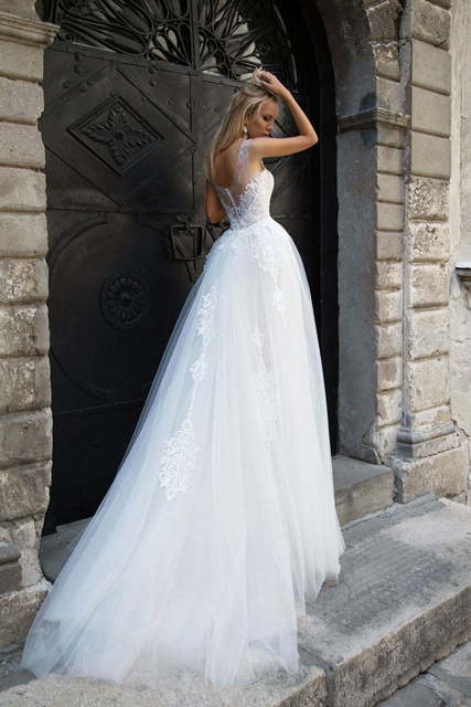 Свадебное платье Evita. Силуэт Рыбка, Пышное. Цвет Белый / Молочный, оттенки Розового. Вид 2