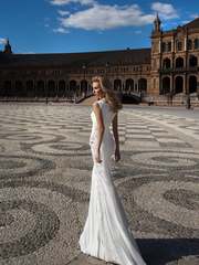 Свадебное платье Carmella. Силуэт Рыбка. Цвет Белый / Молочный. Вид 2