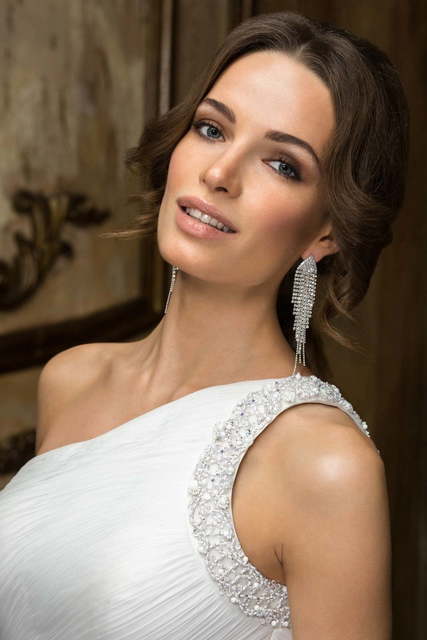 Свадебное платье Birilla. Силуэт Прямое. Цвет Белый / Молочный. Вид 2