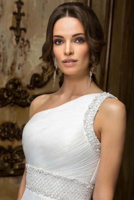 Свадебное платье Birilla. Силуэт Прямое. Цвет Белый / Молочный. Вид 3