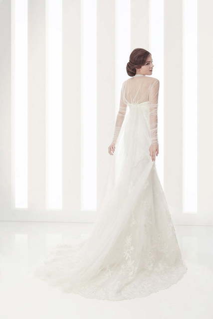 Свадебное платье Abella. Силуэт Рыбка. Цвет Белый / Молочный. Вид 2