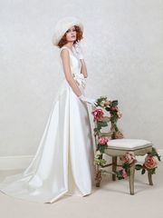 Свадебное платье Флоризель. Силуэт Прямое. Цвет Белый / Молочный, Айвори / Капучино. Вид 1