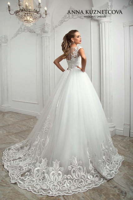 Свадебное платье Бьянка. Силуэт Пышное. Цвет Белый / Молочный. Вид 2