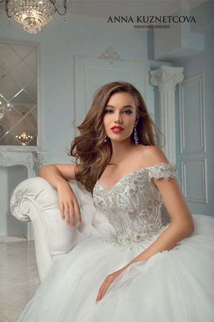 Свадебное платье Лоренза. Силуэт Пышное. Цвет Белый / Молочный. Вид 3