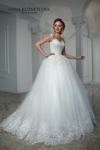 Свадебное платье Габриелла. Силуэт Пышное. Цвет Белый / Молочный. Вид 3