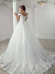 Свадебное платье Каприс. Силуэт Пышное. Цвет Белый / Молочный. Вид 2