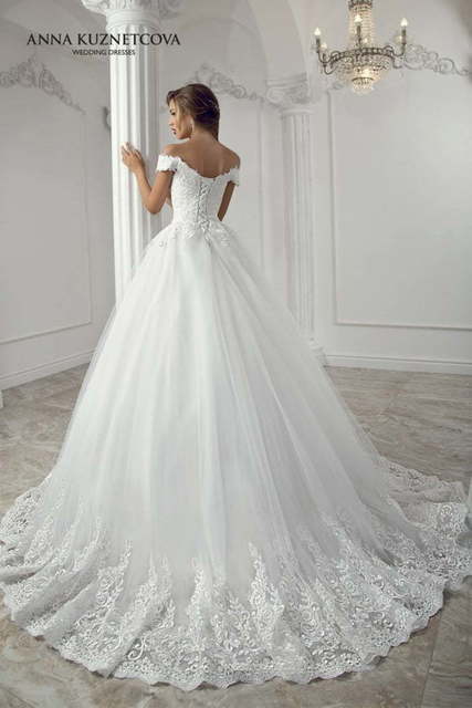 Свадебное платье Каприс. Силуэт Пышное. Цвет Белый / Молочный. Вид 2