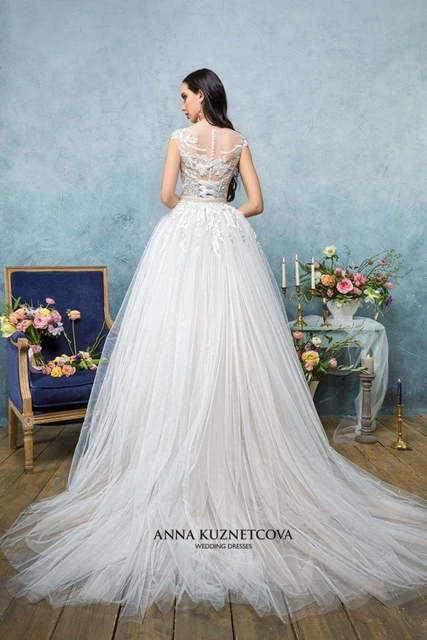 Свадебное платье Шанталь. Силуэт Пышное, Прямое. Цвет Айвори / Капучино, Белый / Молочный, Персик / Оранжевый. Вид 5