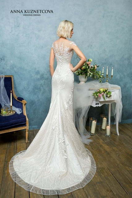 Свадебное платье Магалая. Силуэт Рыбка. Цвет Айвори / Капучино, Белый / Молочный. Вид 3