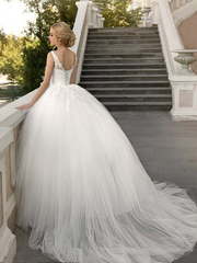 Свадебное платье Нинель. Силуэт Пышное. Цвет Белый / Молочный. Вид 2