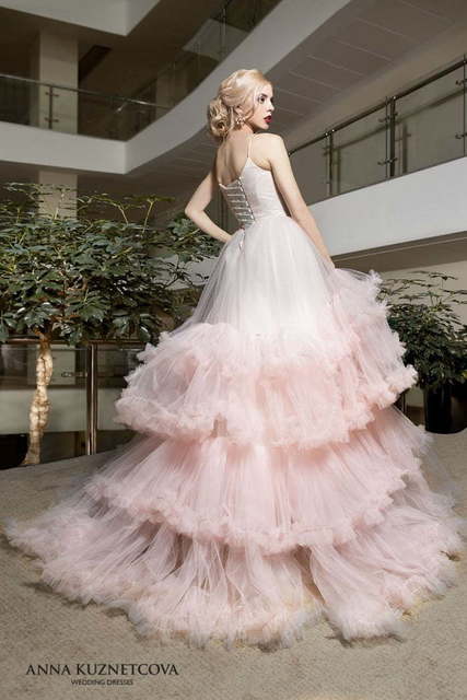 Свадебное платье Стефания. Силуэт Пышное. Цвет оттенки Розового. Вид 2