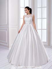 Свадебное платье 119. Силуэт Пышное. Цвет Белый / Молочный. Вид 1