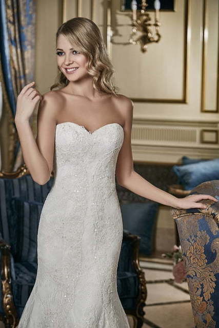 Свадебное платье Андриана. Силуэт Рыбка. Цвет Белый / Молочный. Вид 4