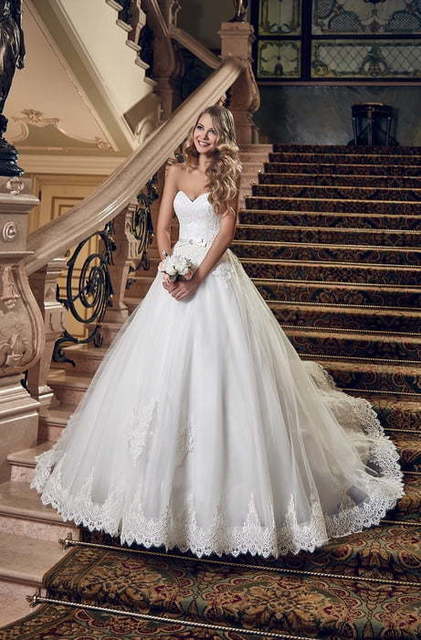 Свадебное платье Моника 2. Силуэт Пышное. Цвет Белый / Молочный. Вид 3