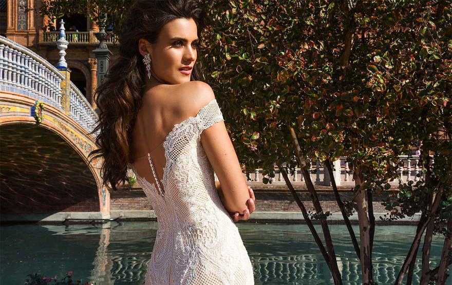 Свадебное платье Alexa. Силуэт Рыбка. Цвет Айвори / Капучино, Персик / Оранжевый. Вид 3