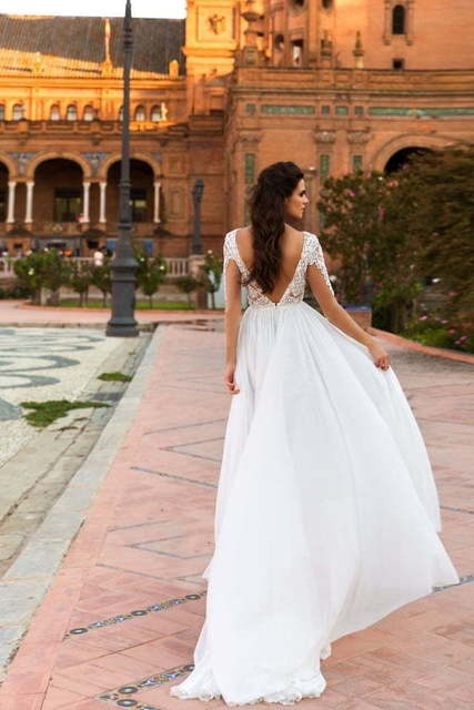 Свадебное платье Mia. Силуэт Прямое. Цвет Айвори / Капучино, Белый / Молочный. Вид 2