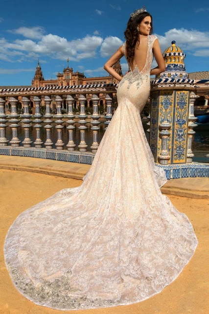 Свадебное платье Patris. Силуэт Рыбка. Цвет Айвори / Капучино, Белый / Молочный, Персик / Оранжевый. Вид 2