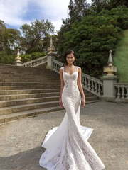 Свадебное платье Richmond. Силуэт Рыбка. Цвет Белый / Молочный, Айвори / Капучино. Вид 1