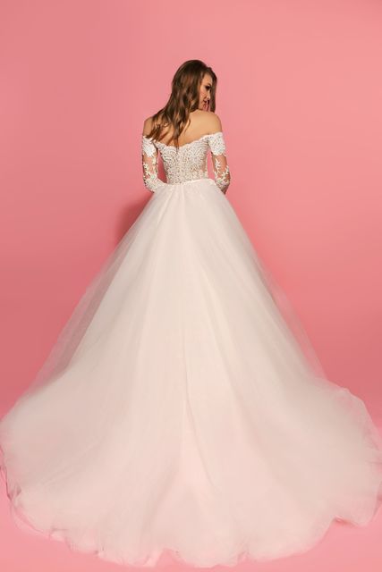 Свадебное платье Kennedy. Силуэт Пышное. Цвет Айвори / Капучино, Белый / Молочный. Вид 2