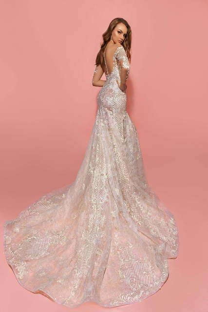 Свадебное платье Kim. Силуэт Рыбка. Цвет Айвори / Капучино, оттенки Розового. Вид 2