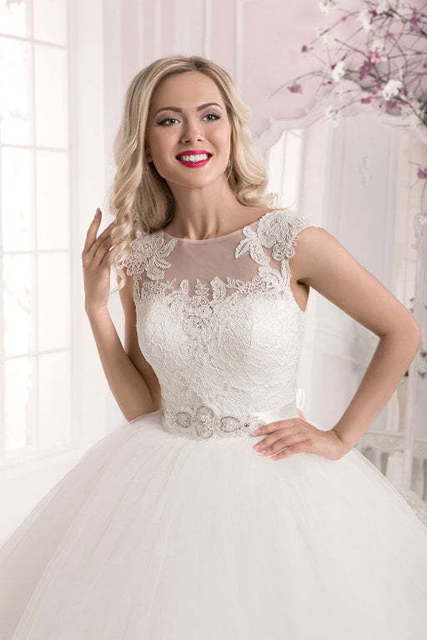 Свадебное платье Гортензия. Силуэт Пышное. Цвет Белый / Молочный. Вид 3