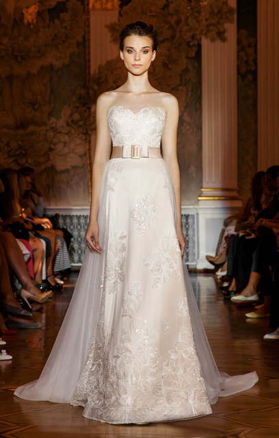 Свадебное платье Lighting. Силуэт Прямое. Цвет Айвори / Капучино, Белый / Молочный, Персик / Оранжевый, оттенки Розового. Вид 4